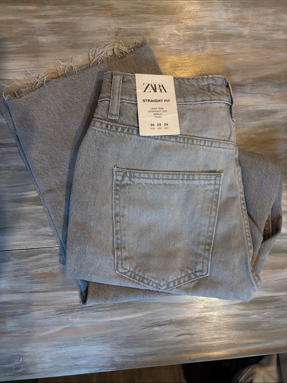 Zara Women's Straight Leg Gray Jeans